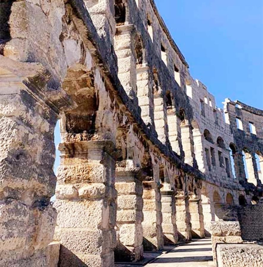 Apartman Diana,Free Parking Pula Exterior foto